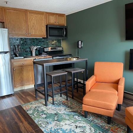 Mountain Lodge Getaway, Ski-In/Ski-Out, Heart Of The Village Snowshoe Extérieur photo