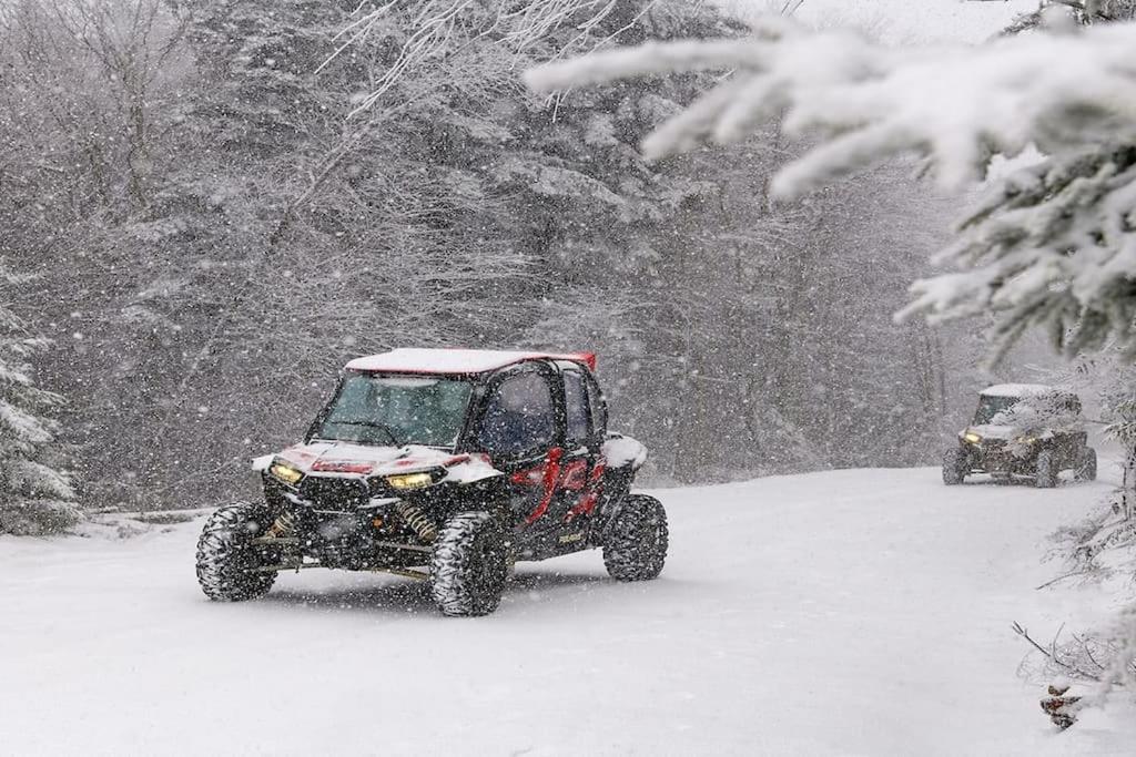 Mountain Lodge Getaway, Ski-In/Ski-Out, Heart Of The Village Snowshoe Extérieur photo